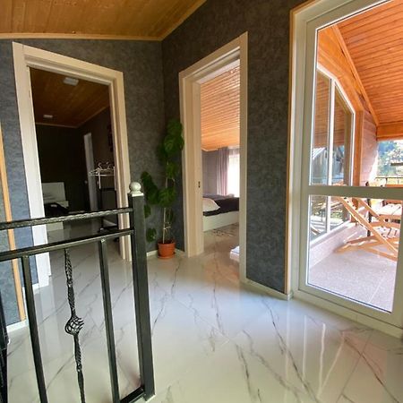Buo'S Guest House Borjomi Luaran gambar