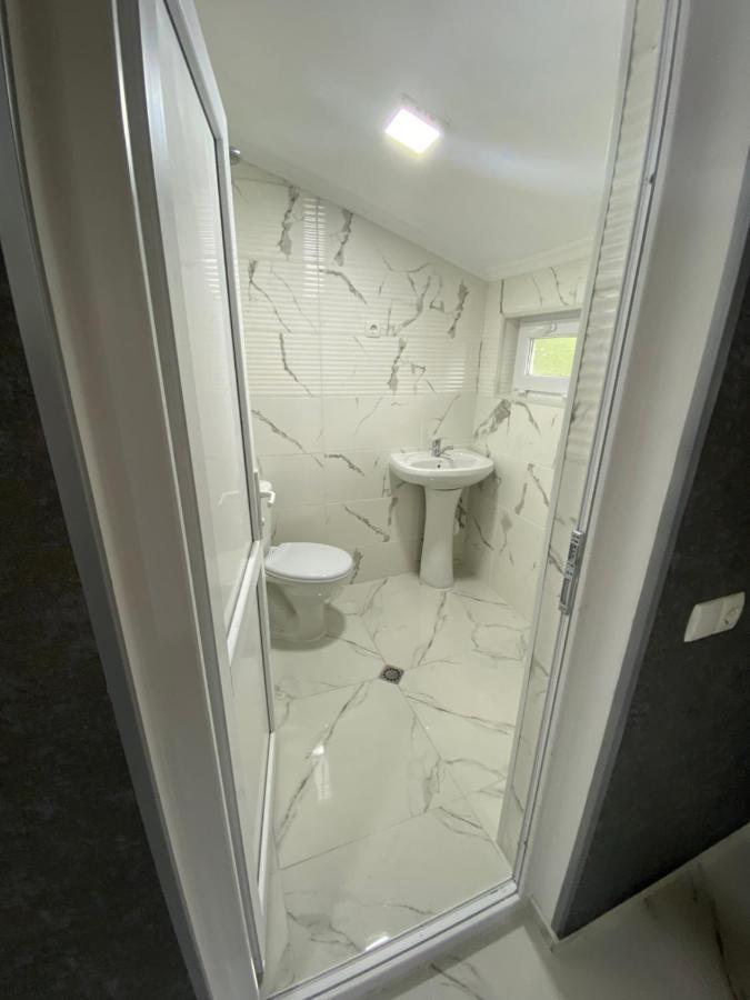 Buo'S Guest House Borjomi Luaran gambar